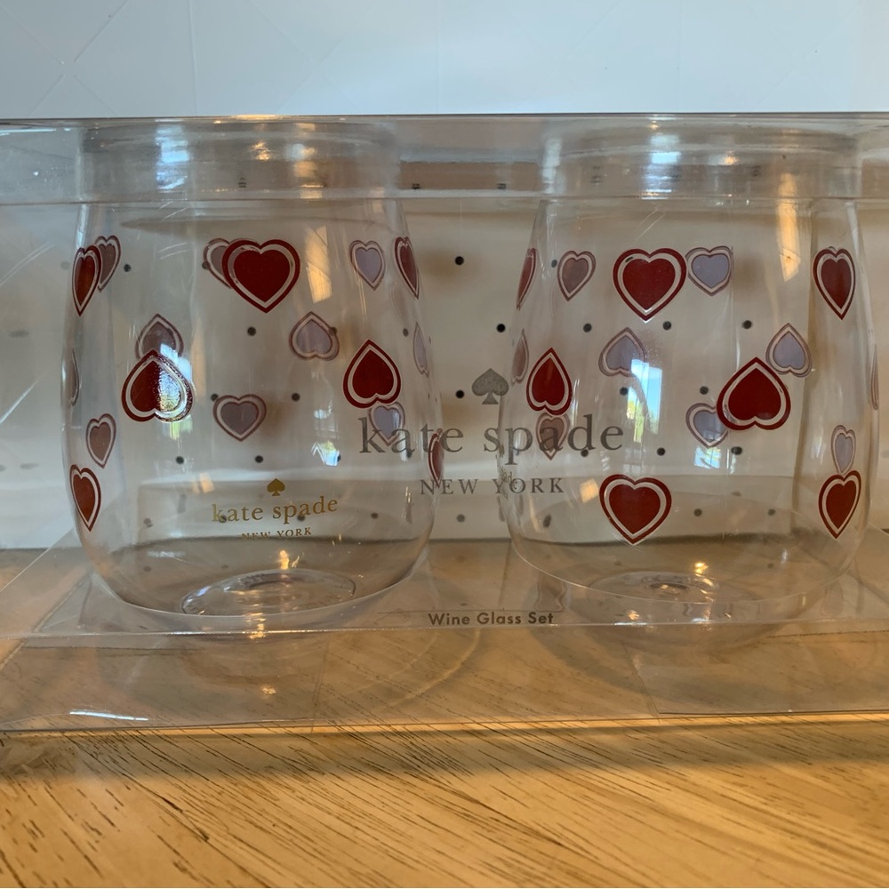 Kate Spade Heartfelt wine glass set